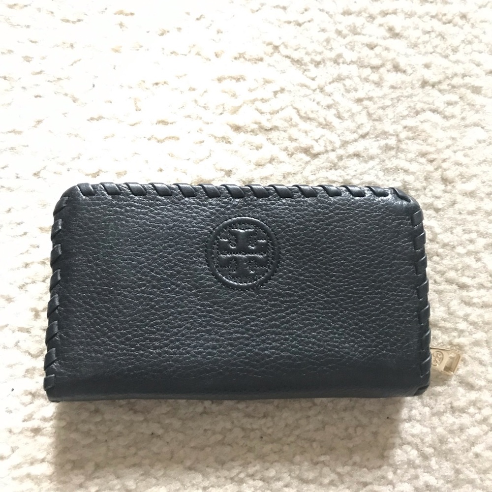 Tory Burch black leather wallet